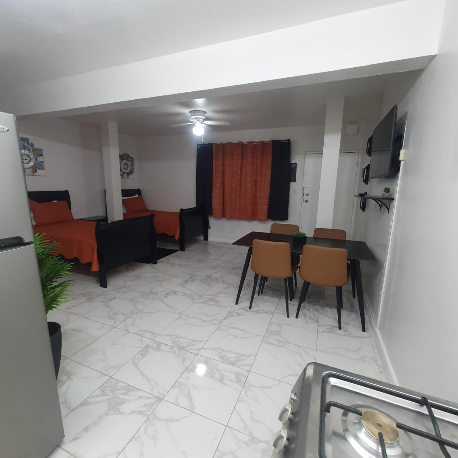 The Castle Apartment Philipsburg  Ngoại thất bức ảnh